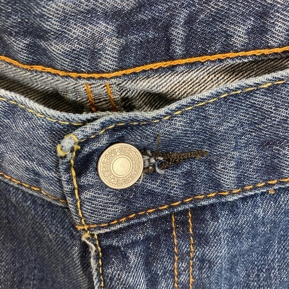 LEVI’S 550  36 x 32 Relaxed Tapered Mid-Wash Jeans - Picture 3 of 4